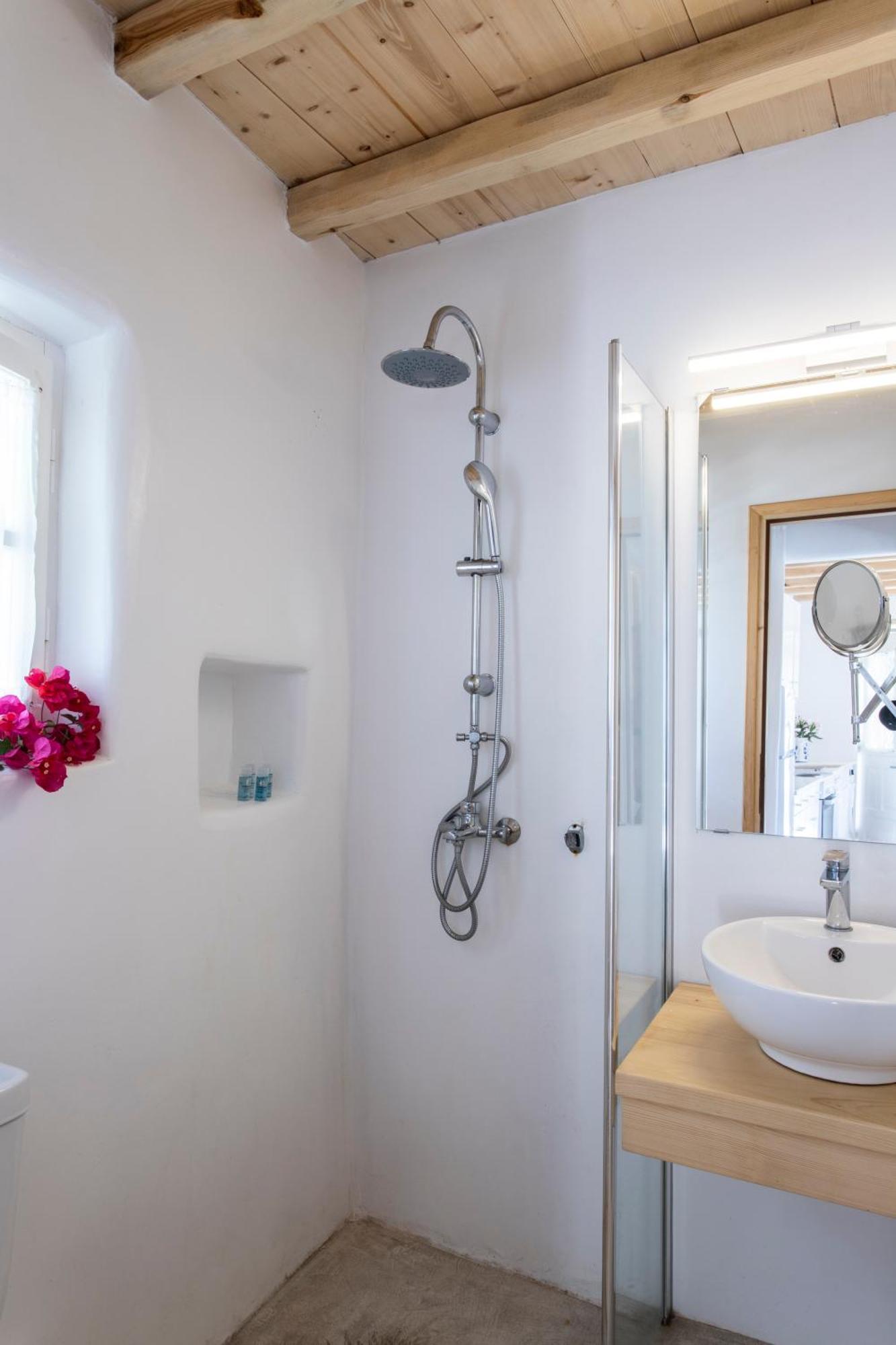 K Homes-Family Stone Suite Tinos Luaran gambar