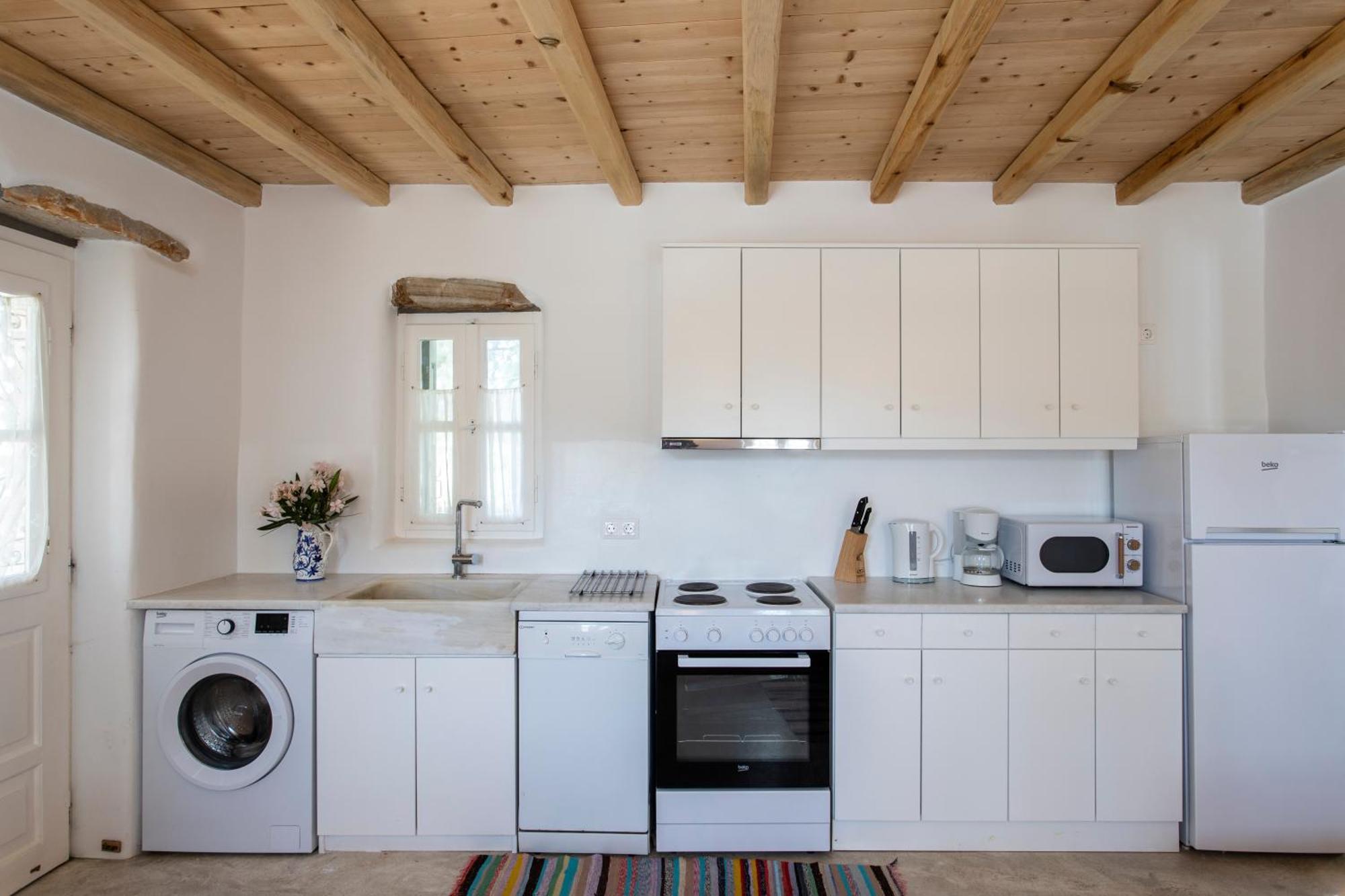 K Homes-Family Stone Suite Tinos Luaran gambar