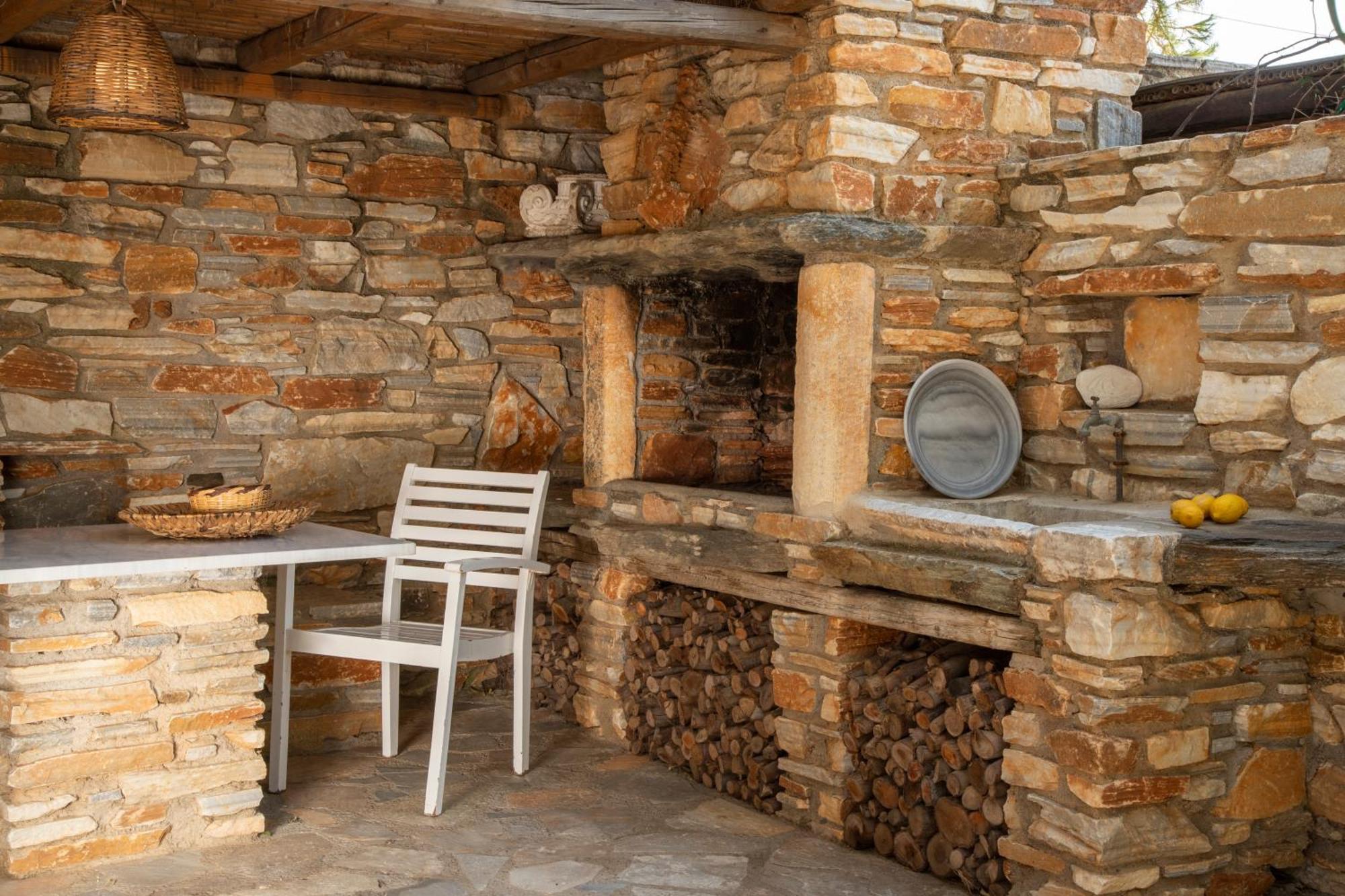 K Homes-Family Stone Suite Tinos Luaran gambar
