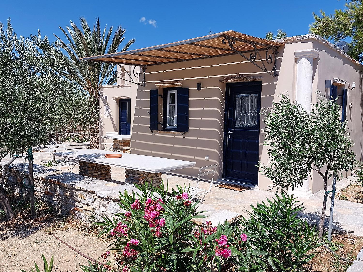 K Homes-Family Stone Suite Tinos Luaran gambar