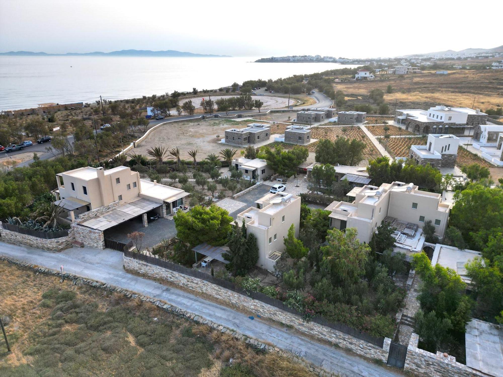 K Homes-Family Stone Suite Tinos Luaran gambar